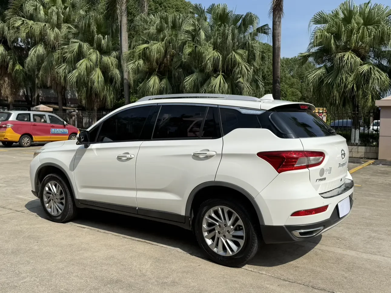 GAC Trumpchi GS4