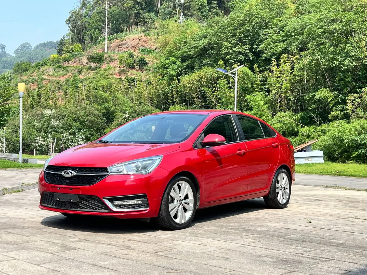 Chery Arrizo 5