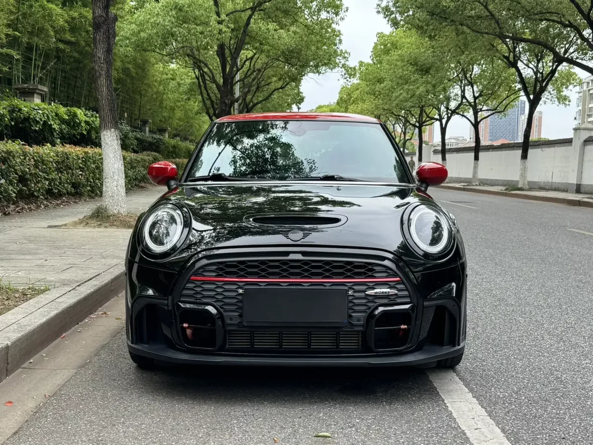 MINI JCW