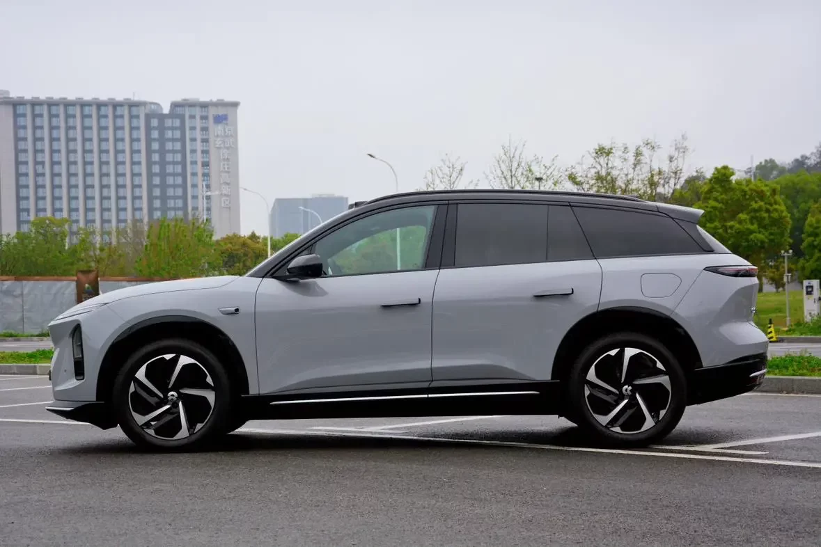 NIO ES6