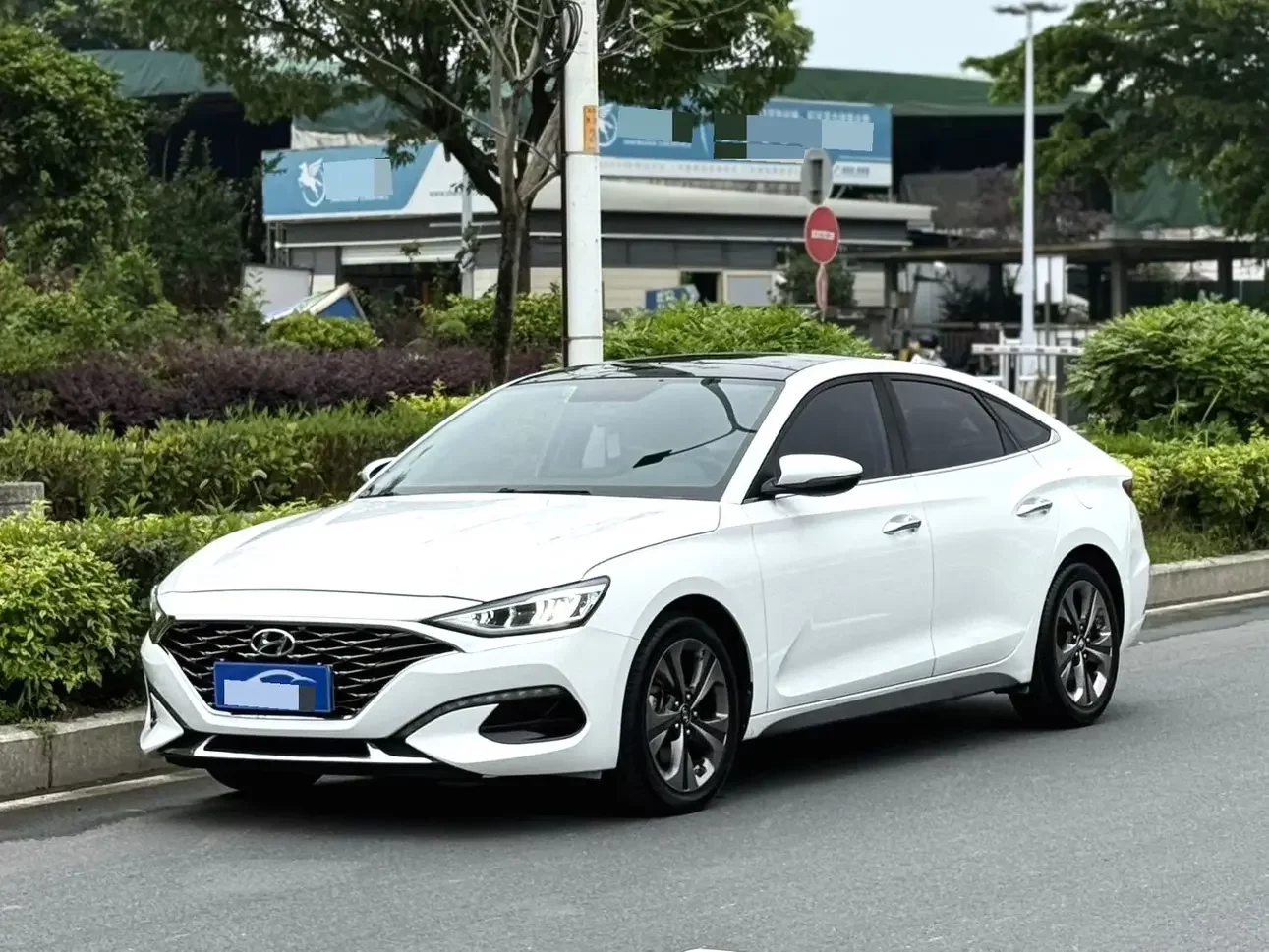 Hyundai Lafesta
