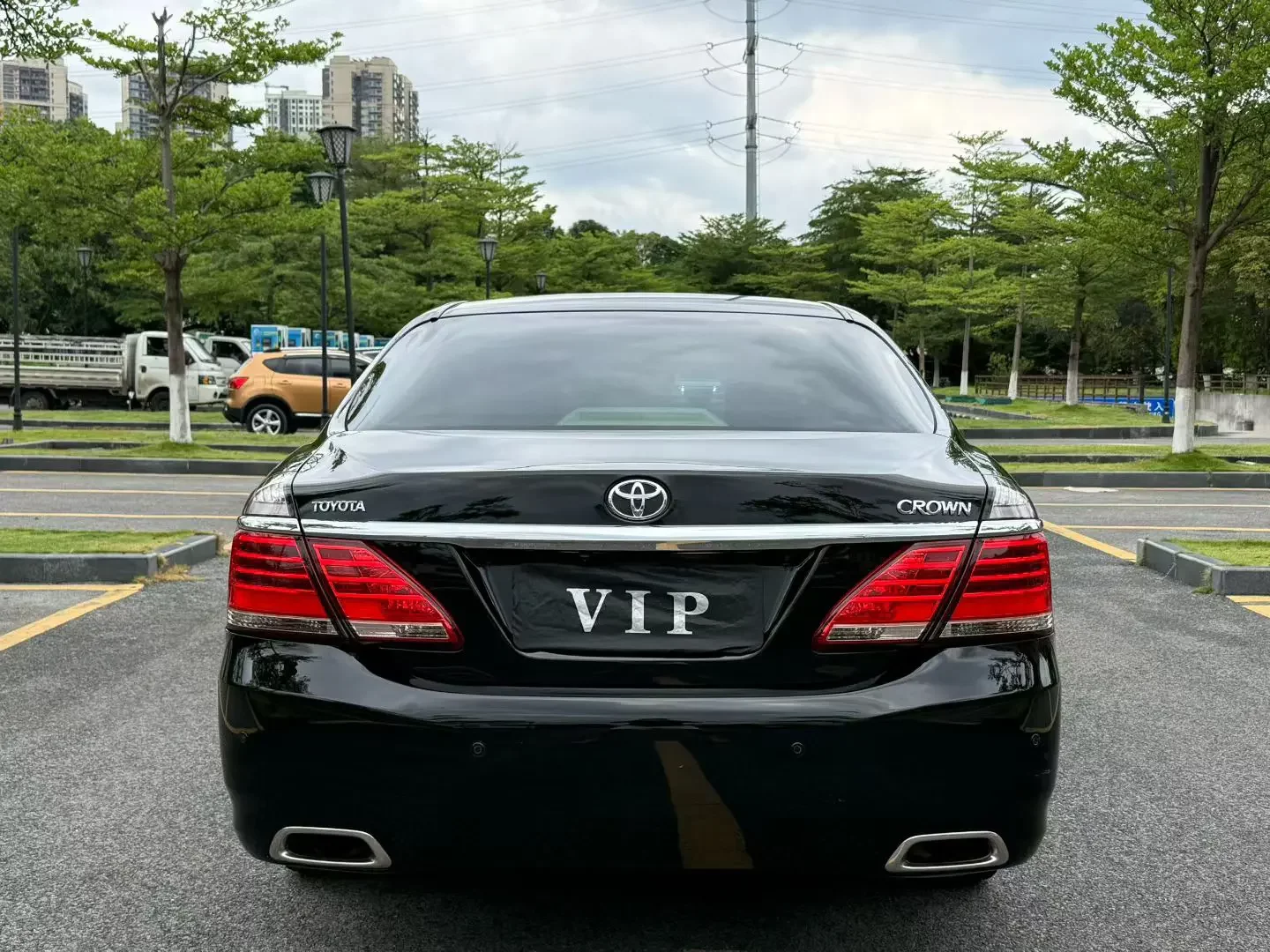 Toyota crown