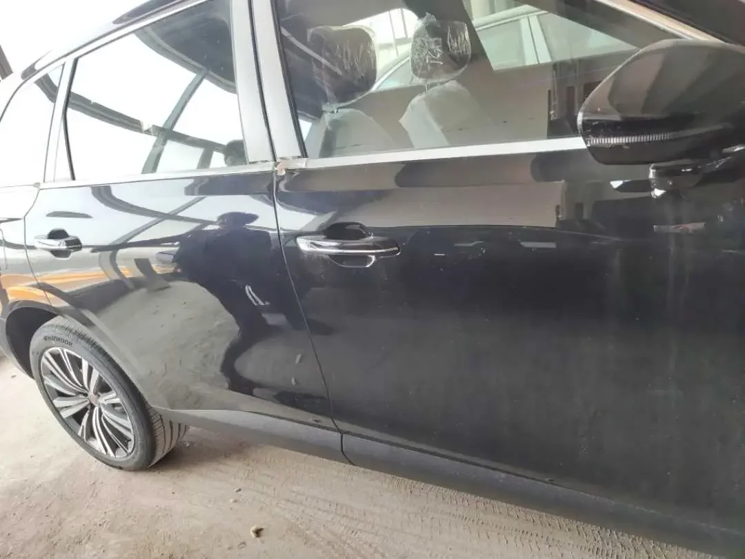 Hongqi HS6 PHEV