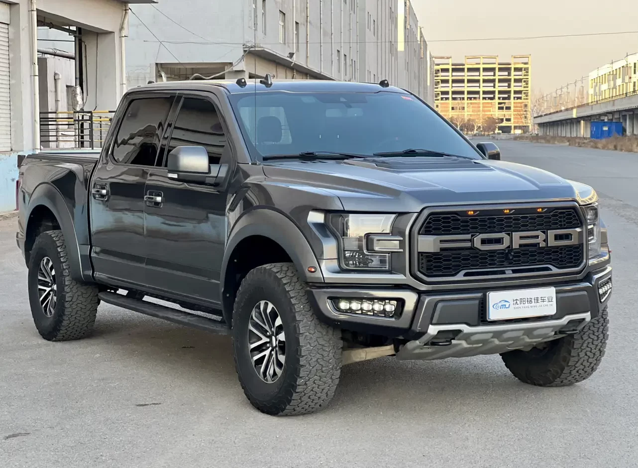 Ford F-150 Raptor