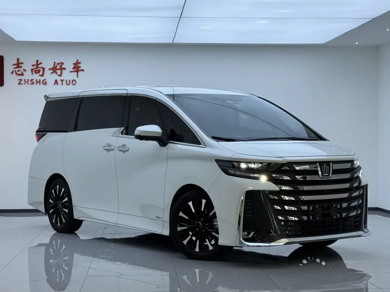 Toyota Crown Wellfire