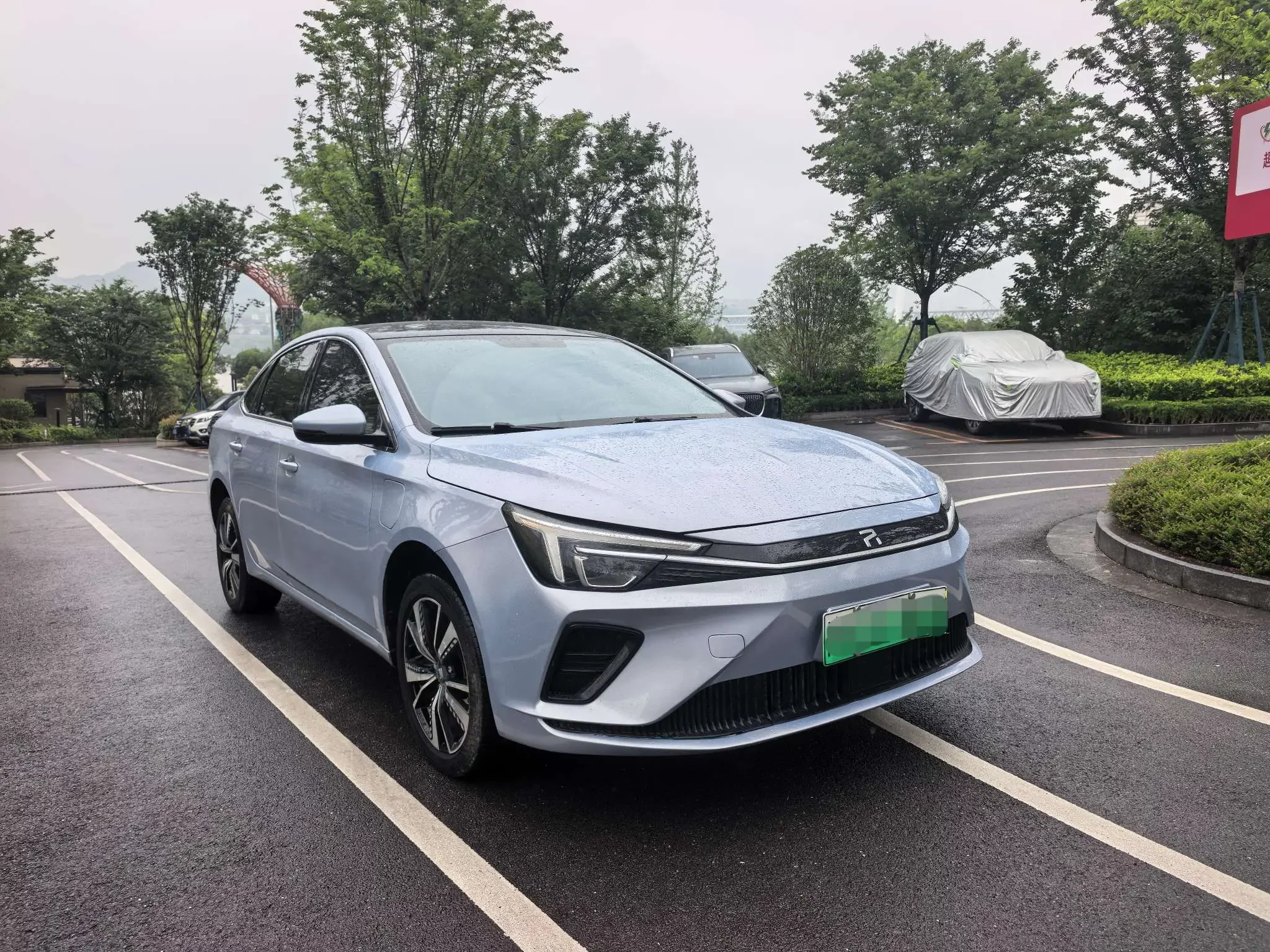 Rising Auto Feifan ER6