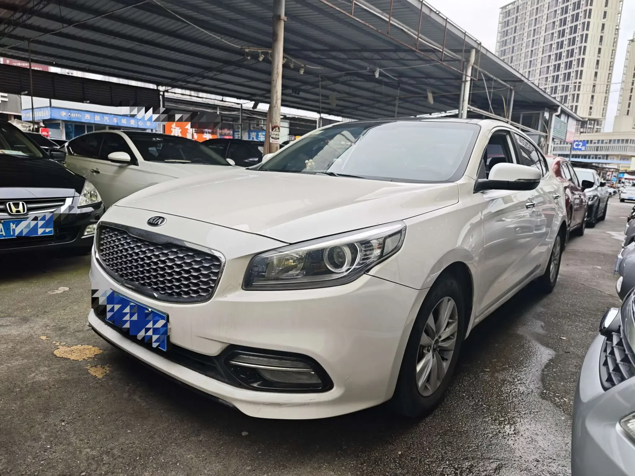Kia K4