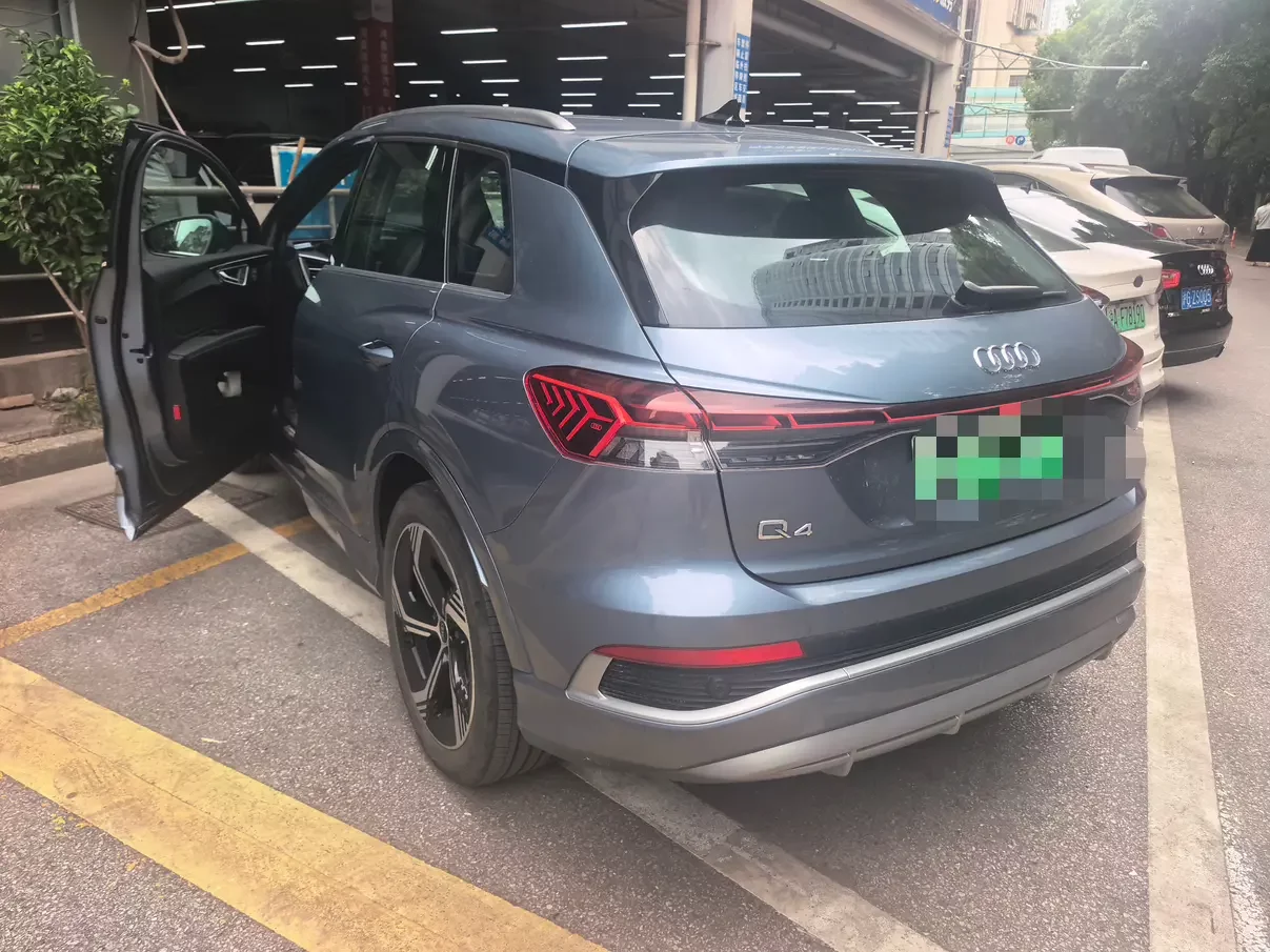 Audi Q4 e-tron