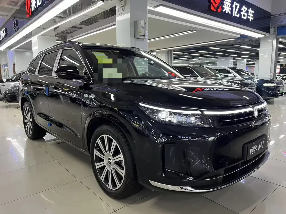 AITO M7