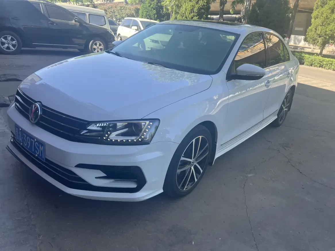 Volkswagen Sagitar