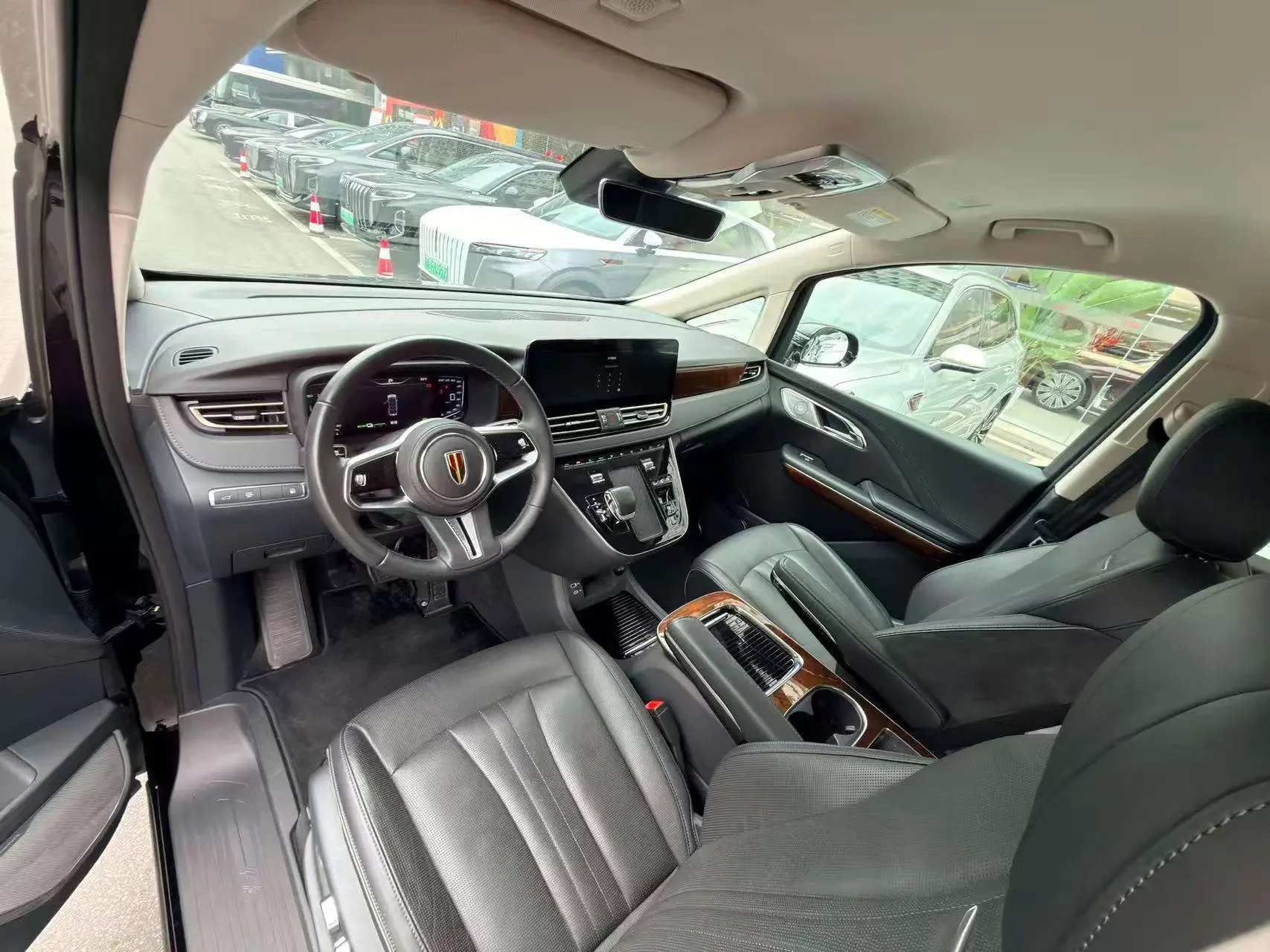 Hongqi HQ9 PHEV
