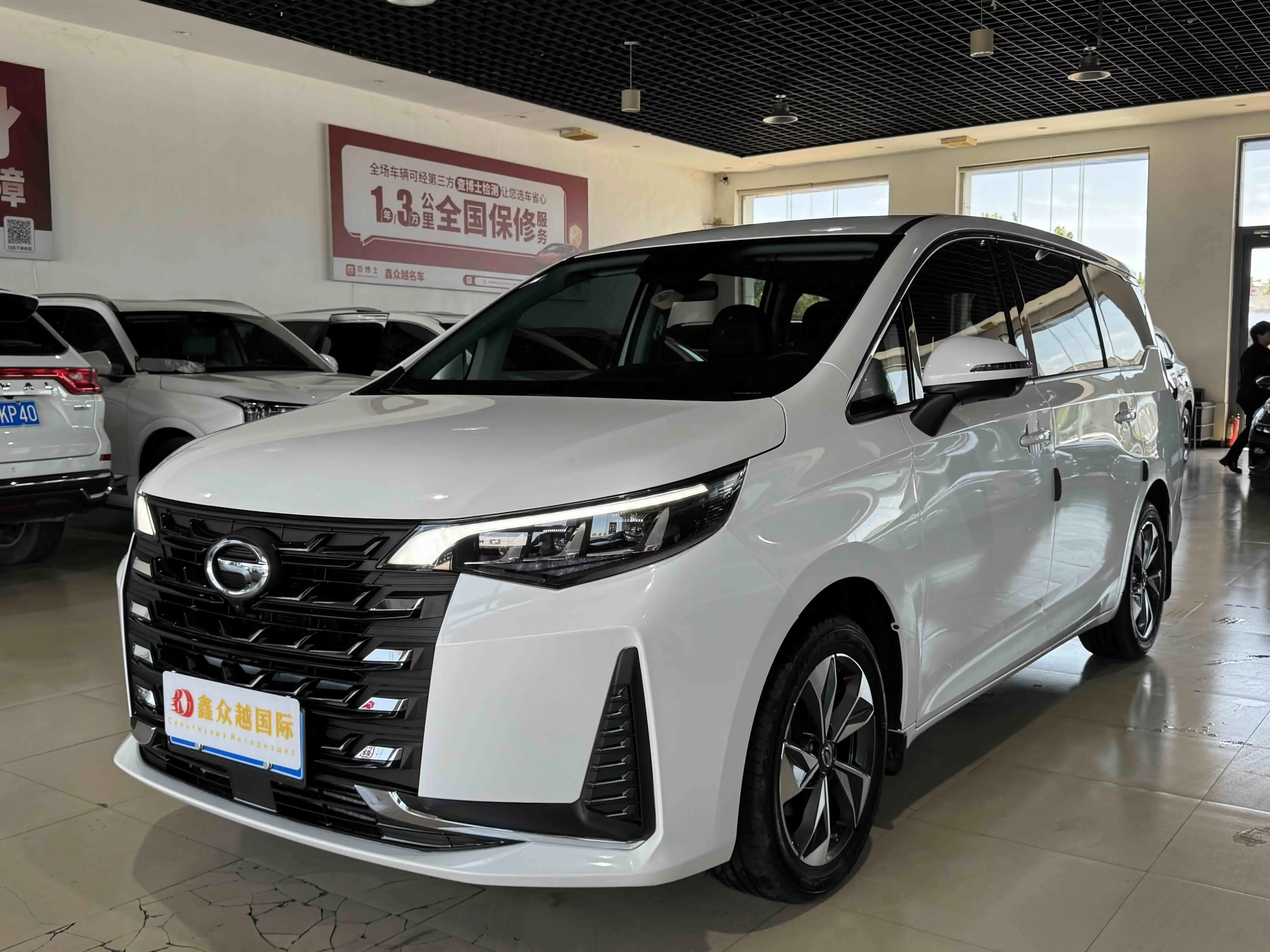 GAC Trumpchi M6  из Китая
