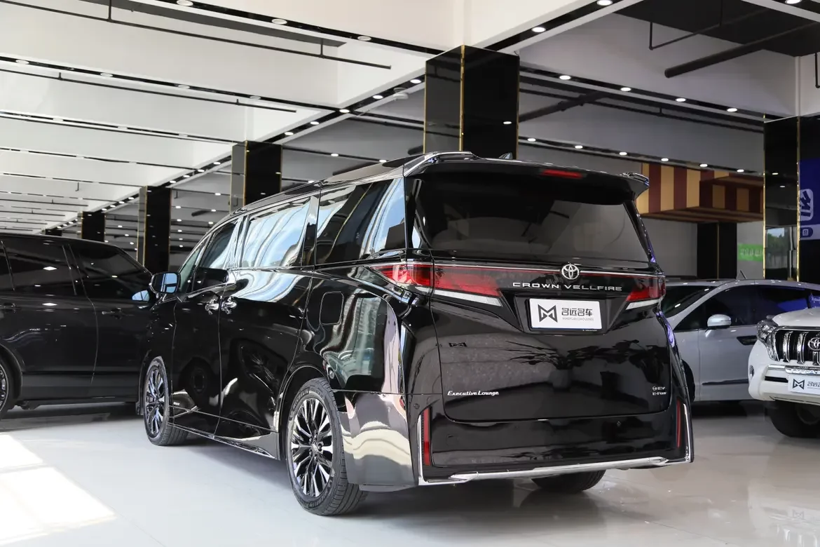Toyota Crown Wellfire
