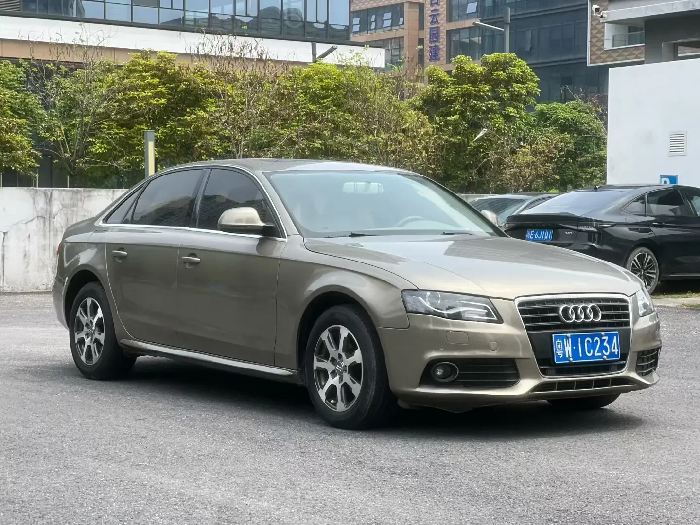 Audi A4L