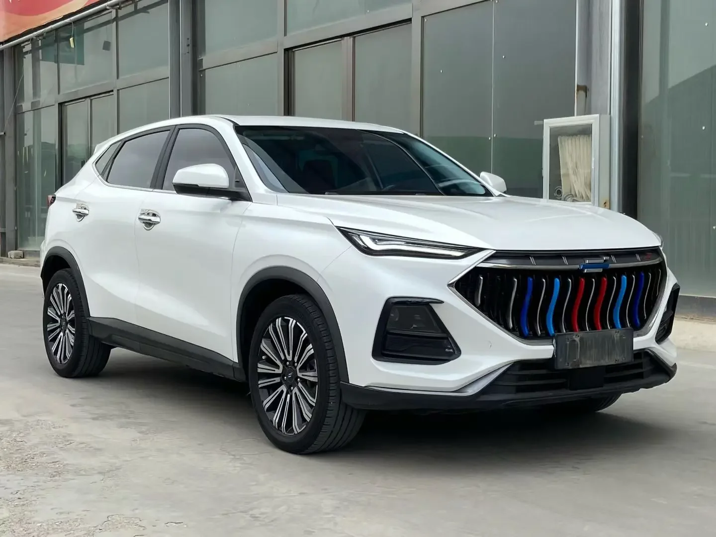 Oshan Changan Auchan X5