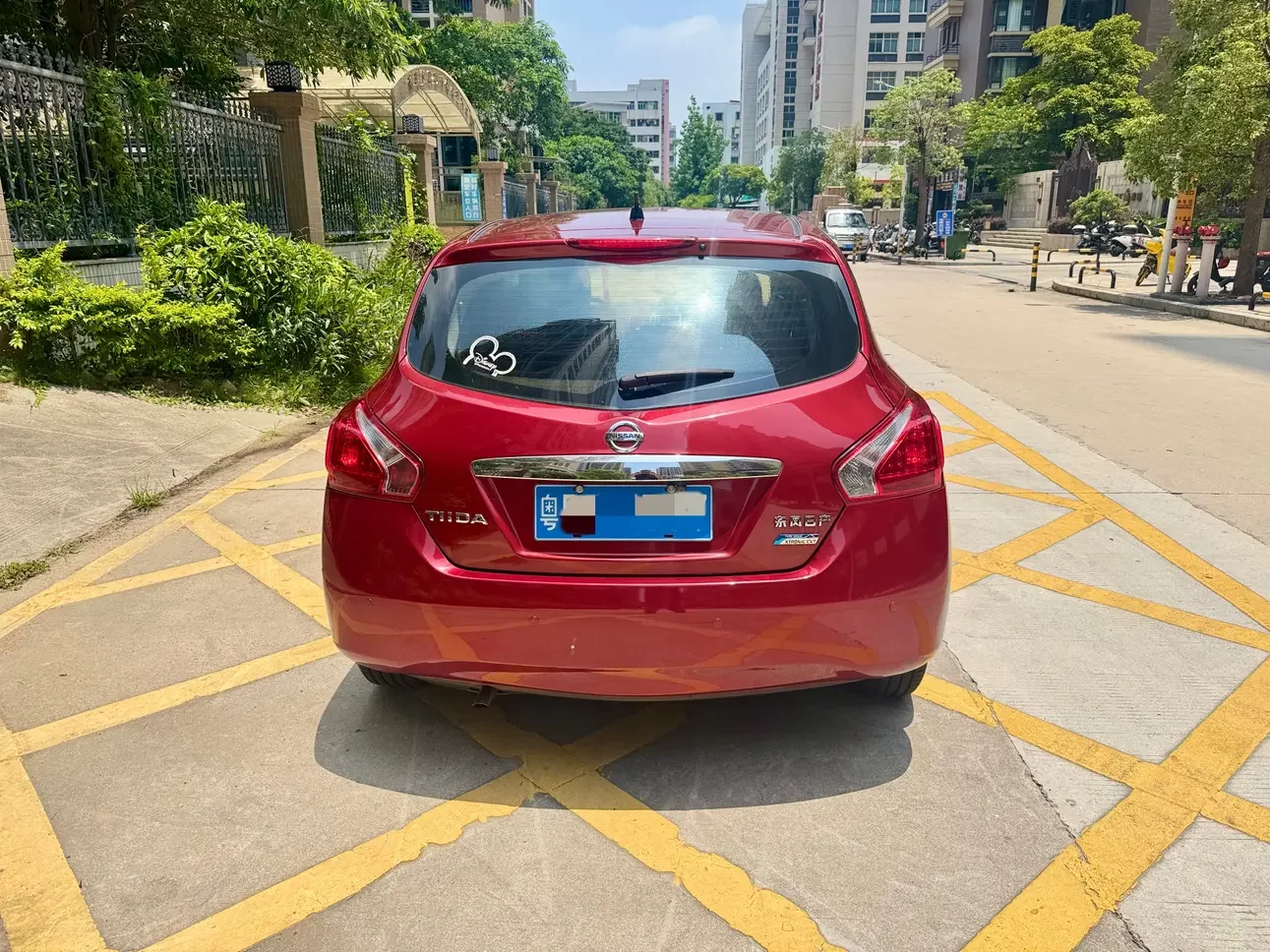Nissan Tiida