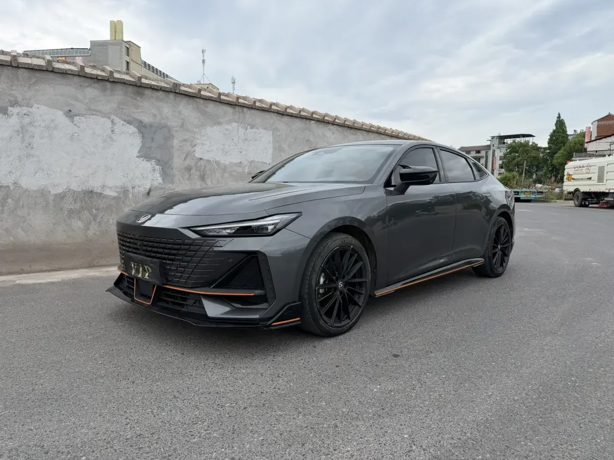 Changan UNI-V  из Китая