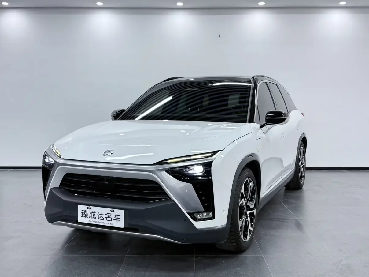 NIO ES8