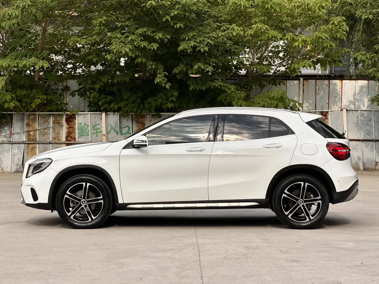 Mercedes-Benz GLA