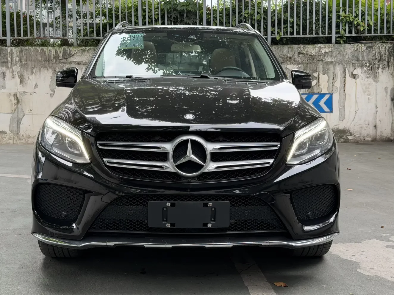 Mercedes-Benz GLE (Imported)