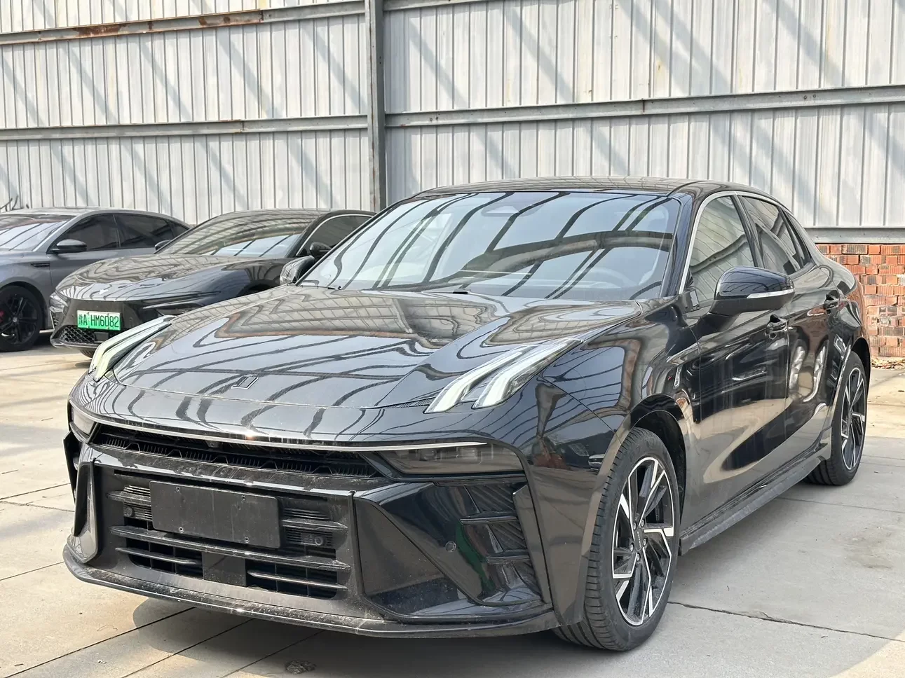 Lynk & Co 03