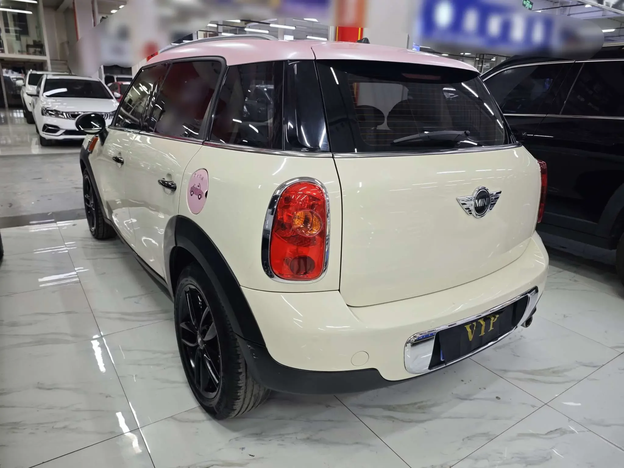 MINI COUNTRYMAN