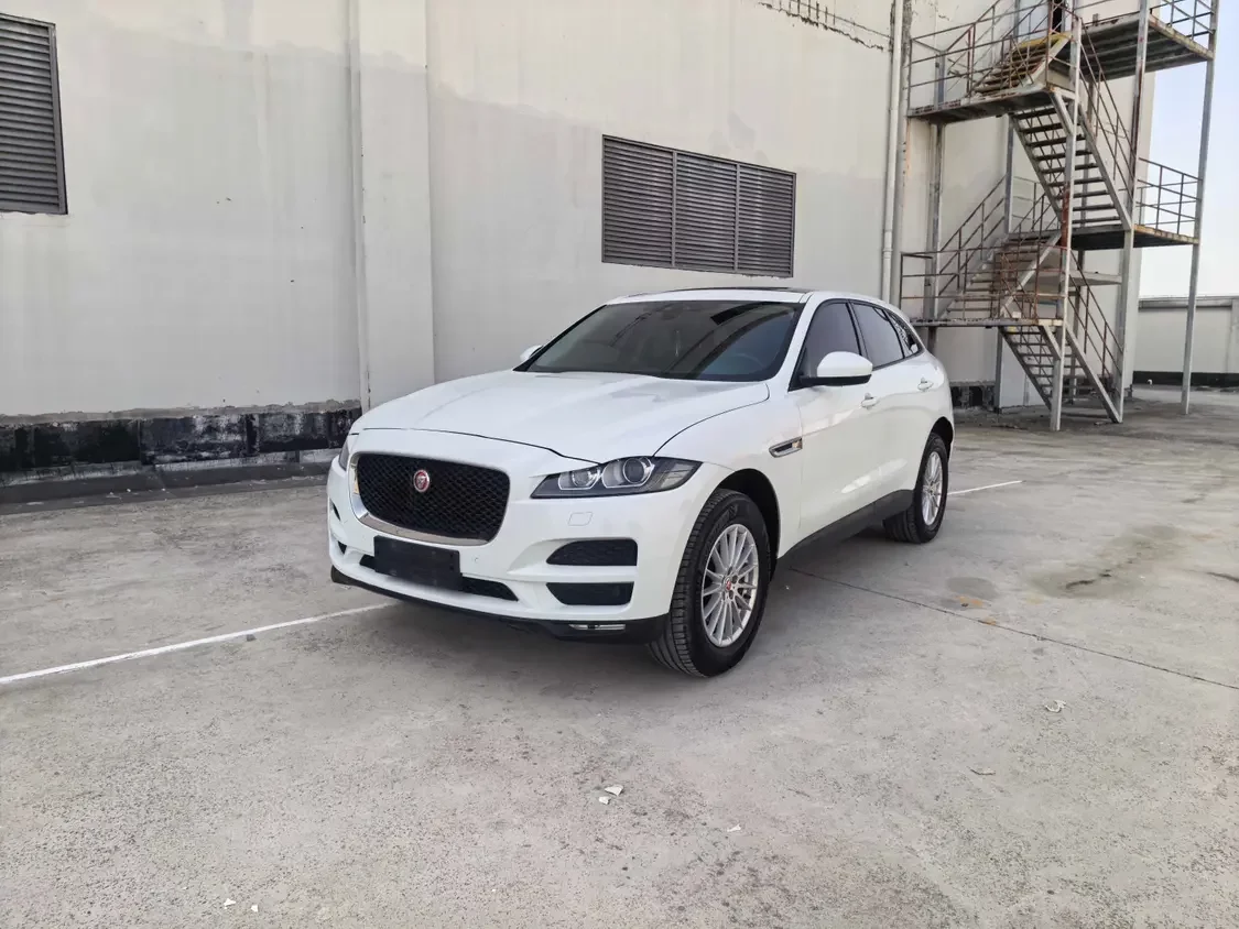 Jaguar F-PACE