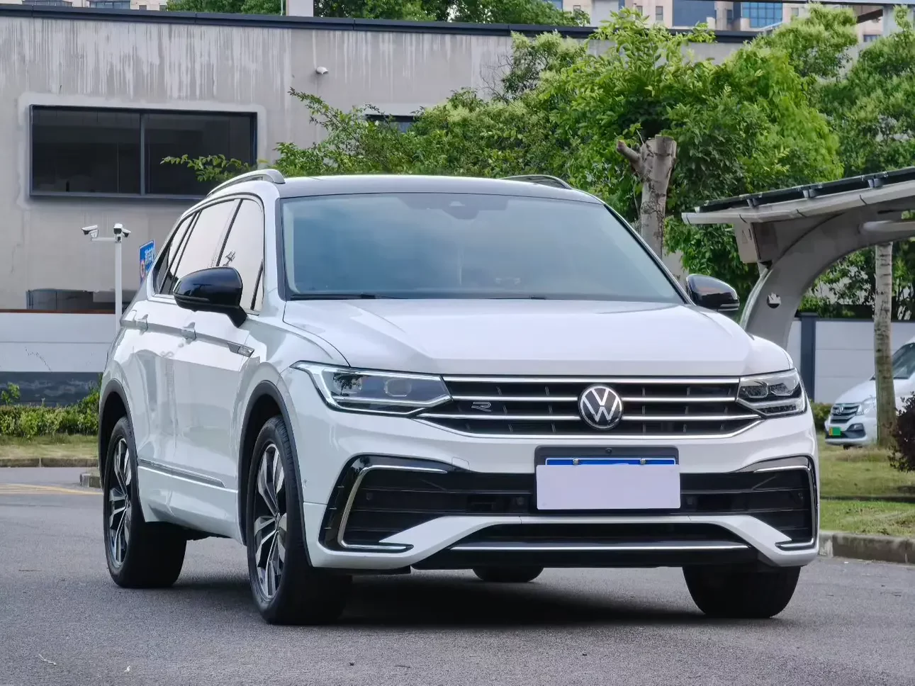 Volkswagen Tiguan L