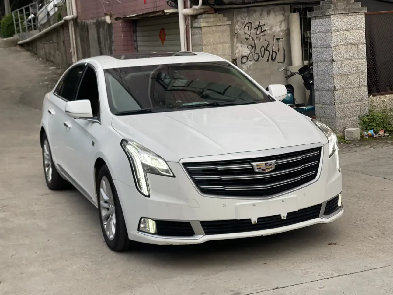 Cadillac XTS