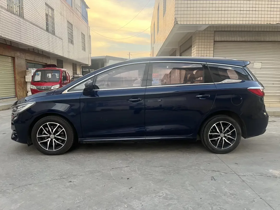 BYD Song MAX