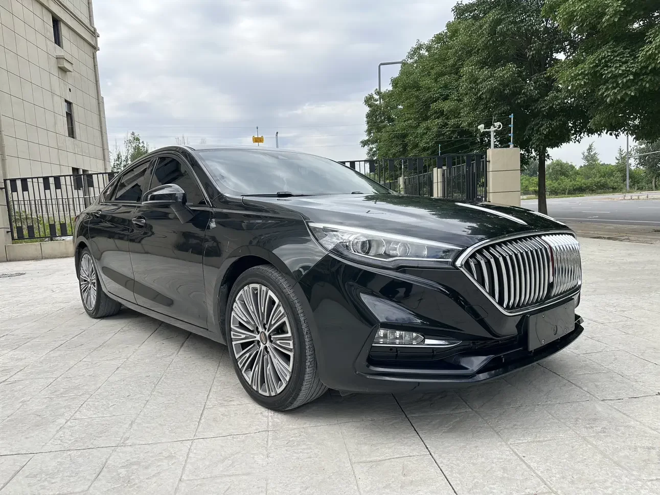 Hongqi H5 classic