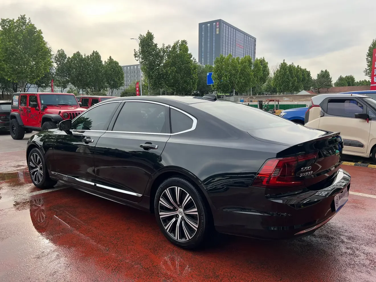 Volvo S90