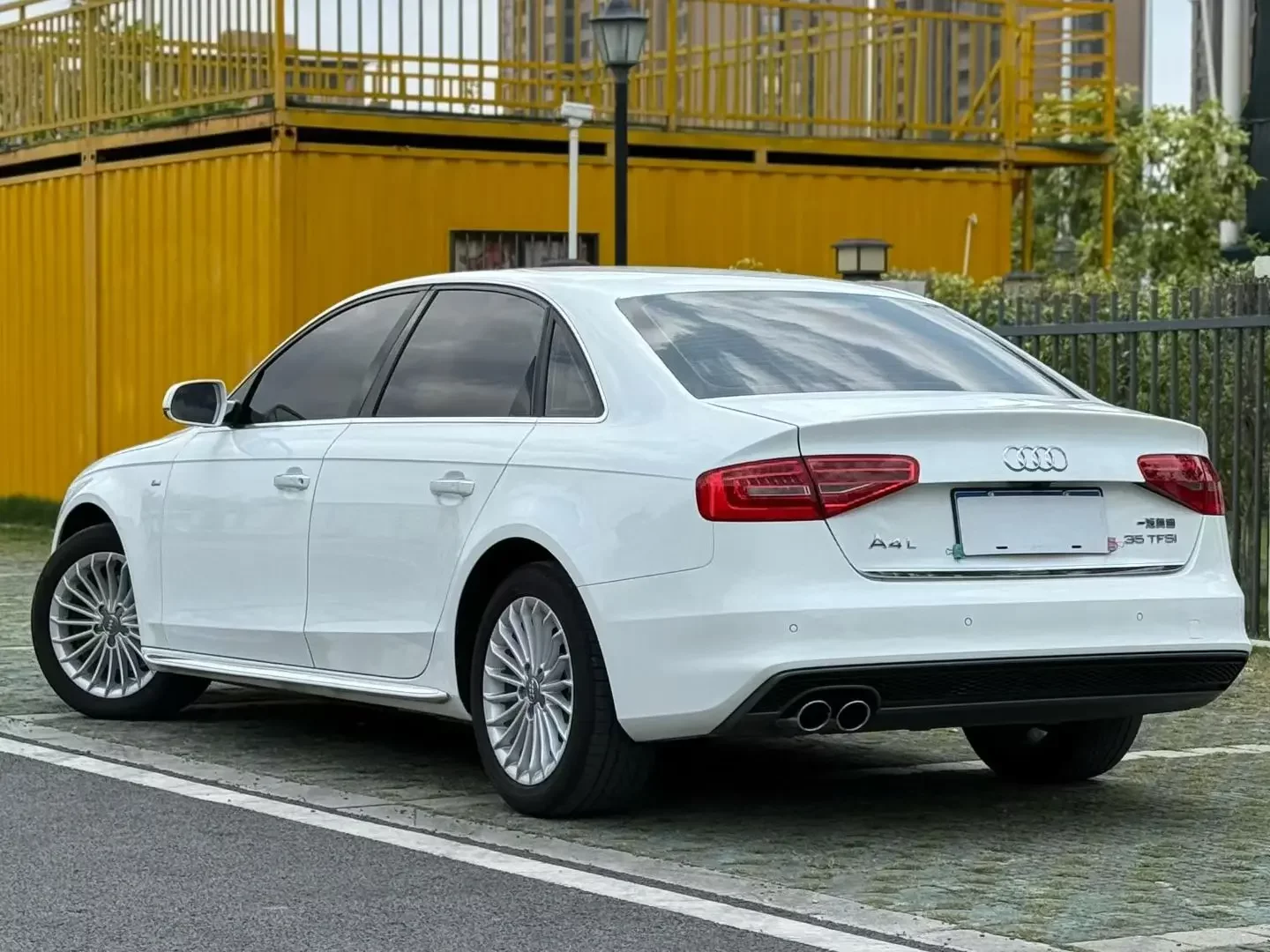 Audi A4L