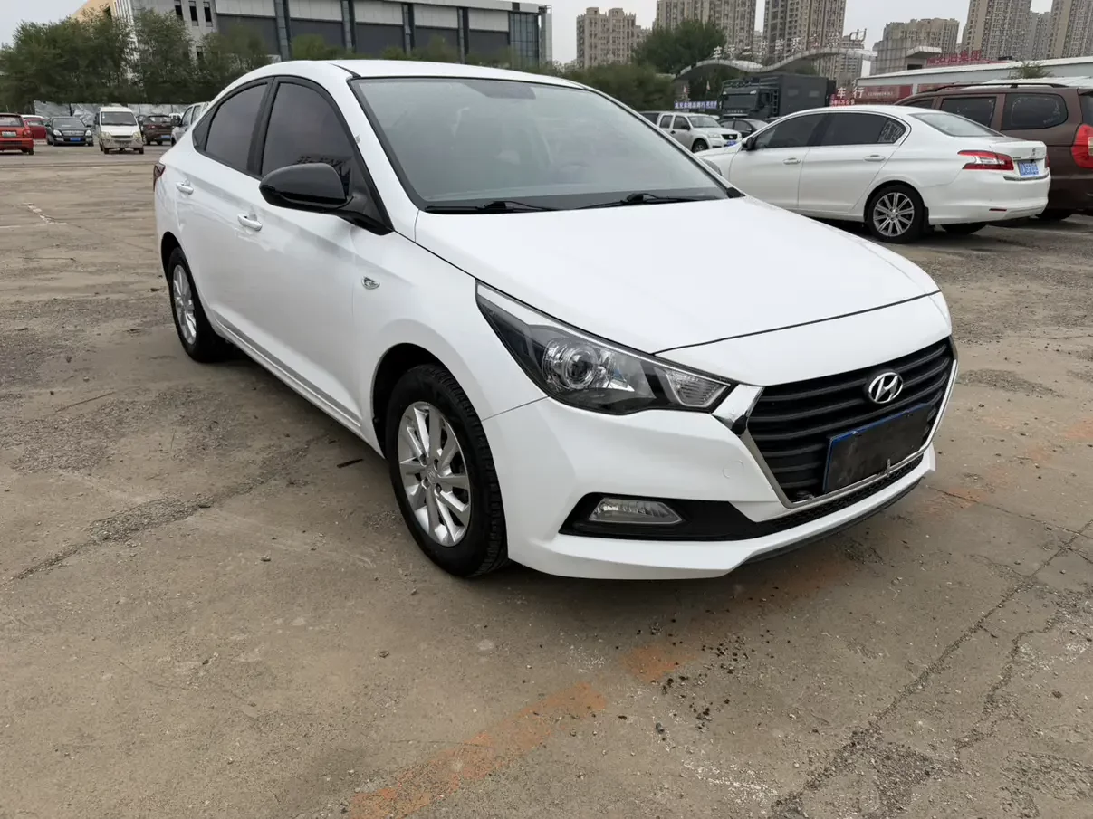Hyundai Accept