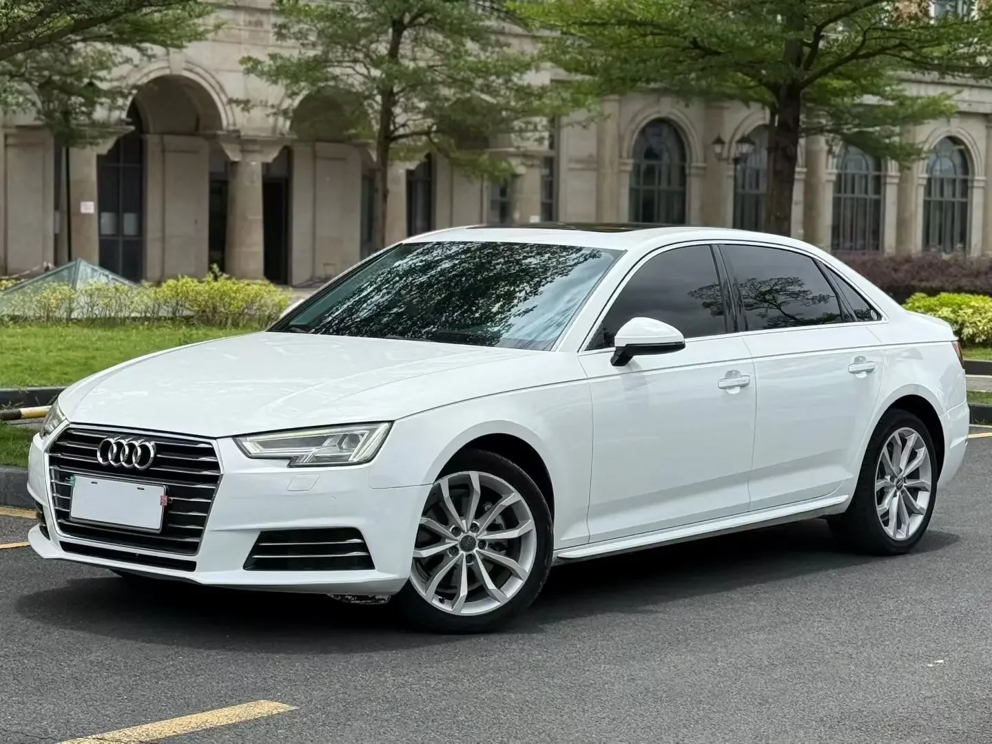 Audi A4L