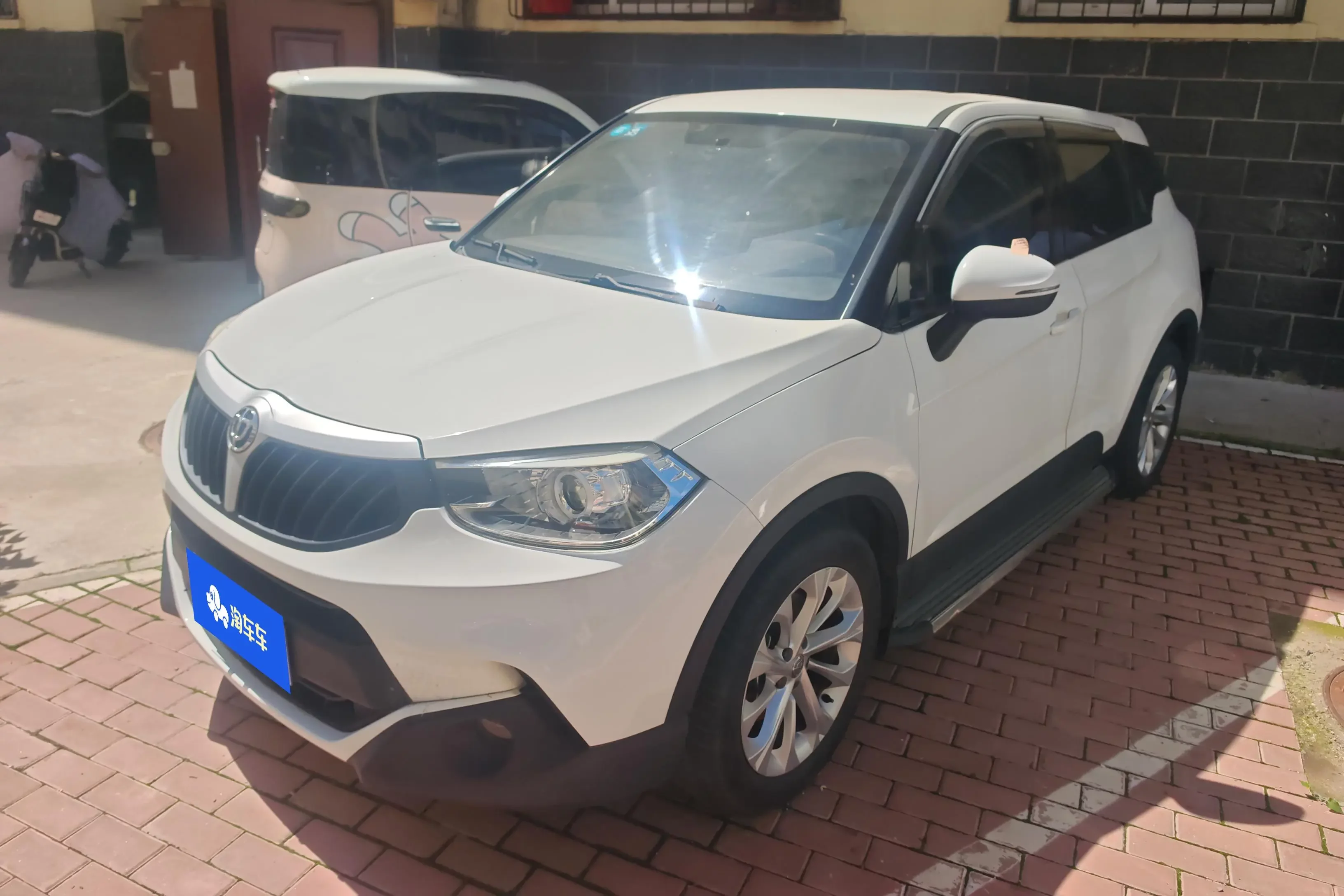 Brilliance China V3
