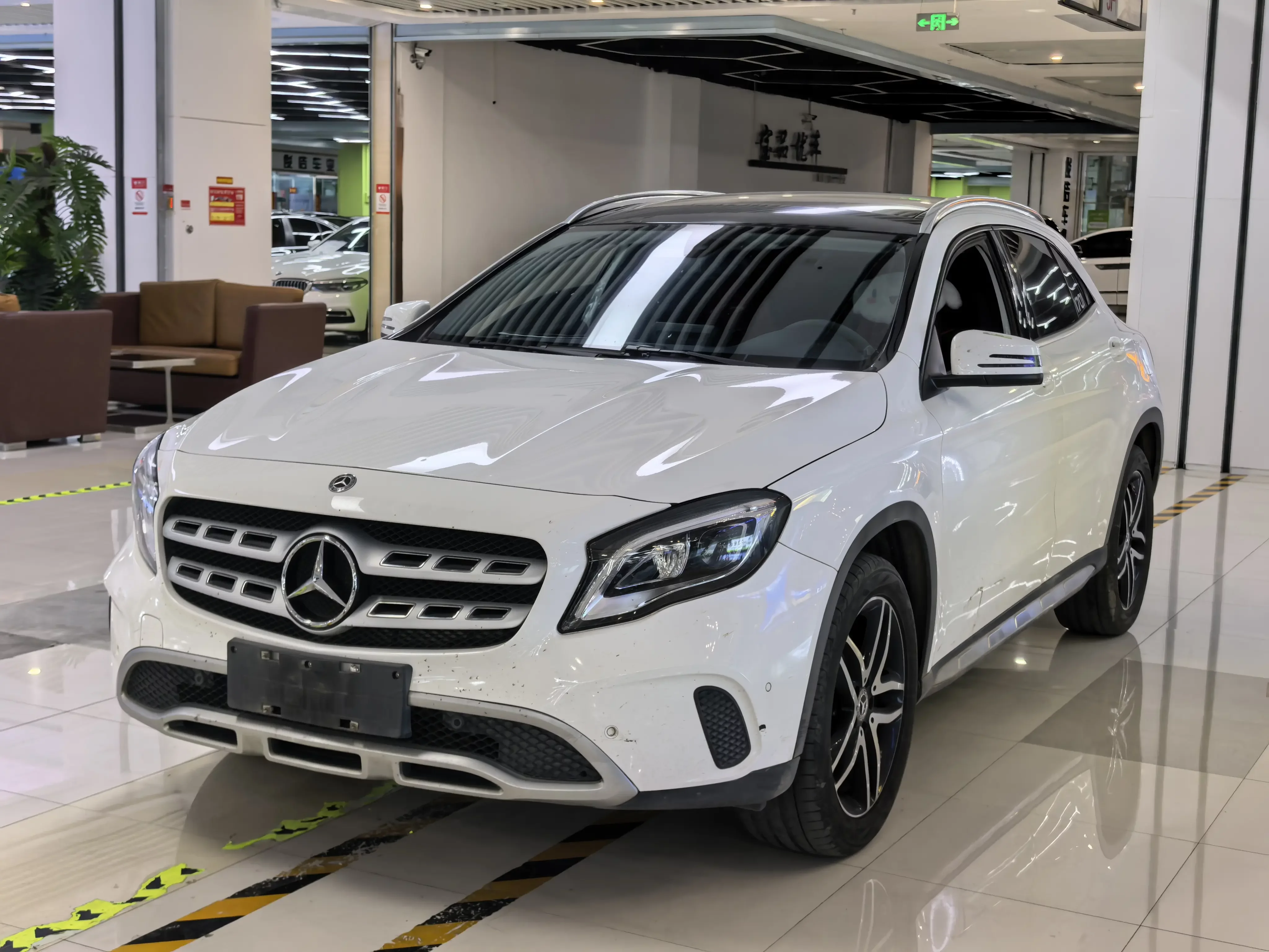 Mercedes-Benz GLA