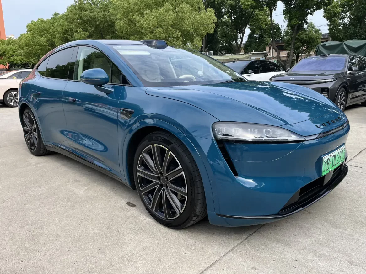 Luxeed Zhijie R7