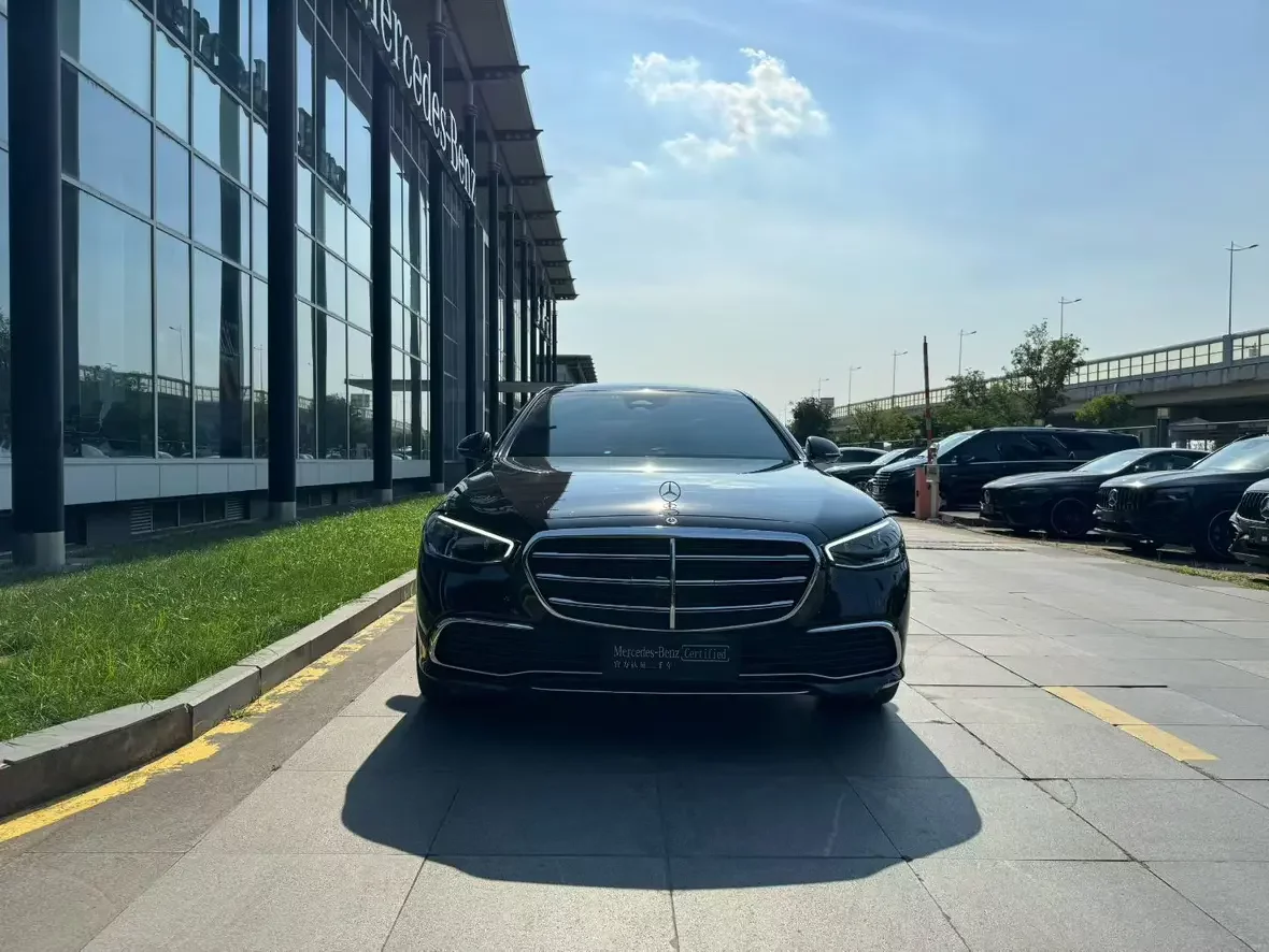 Mercedes-Benz S Class