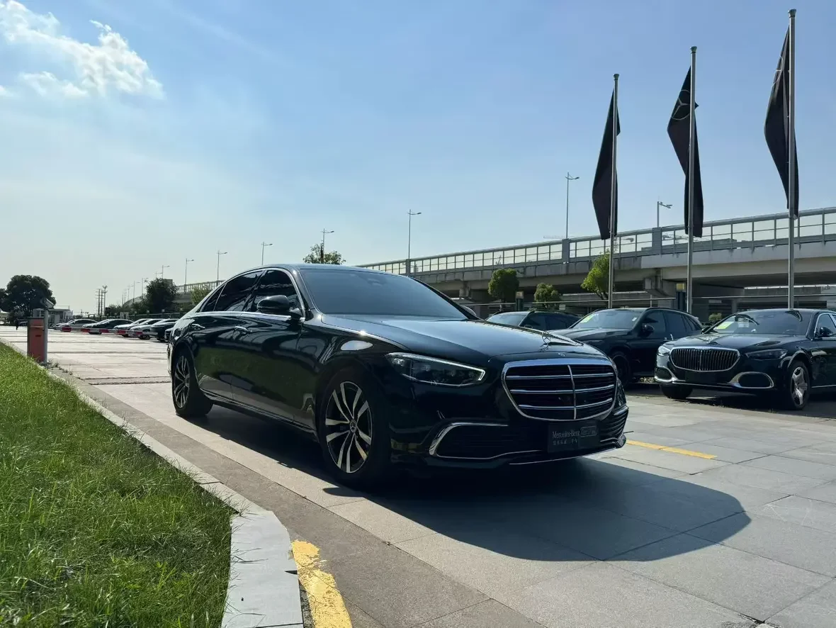 Mercedes-Benz S Class