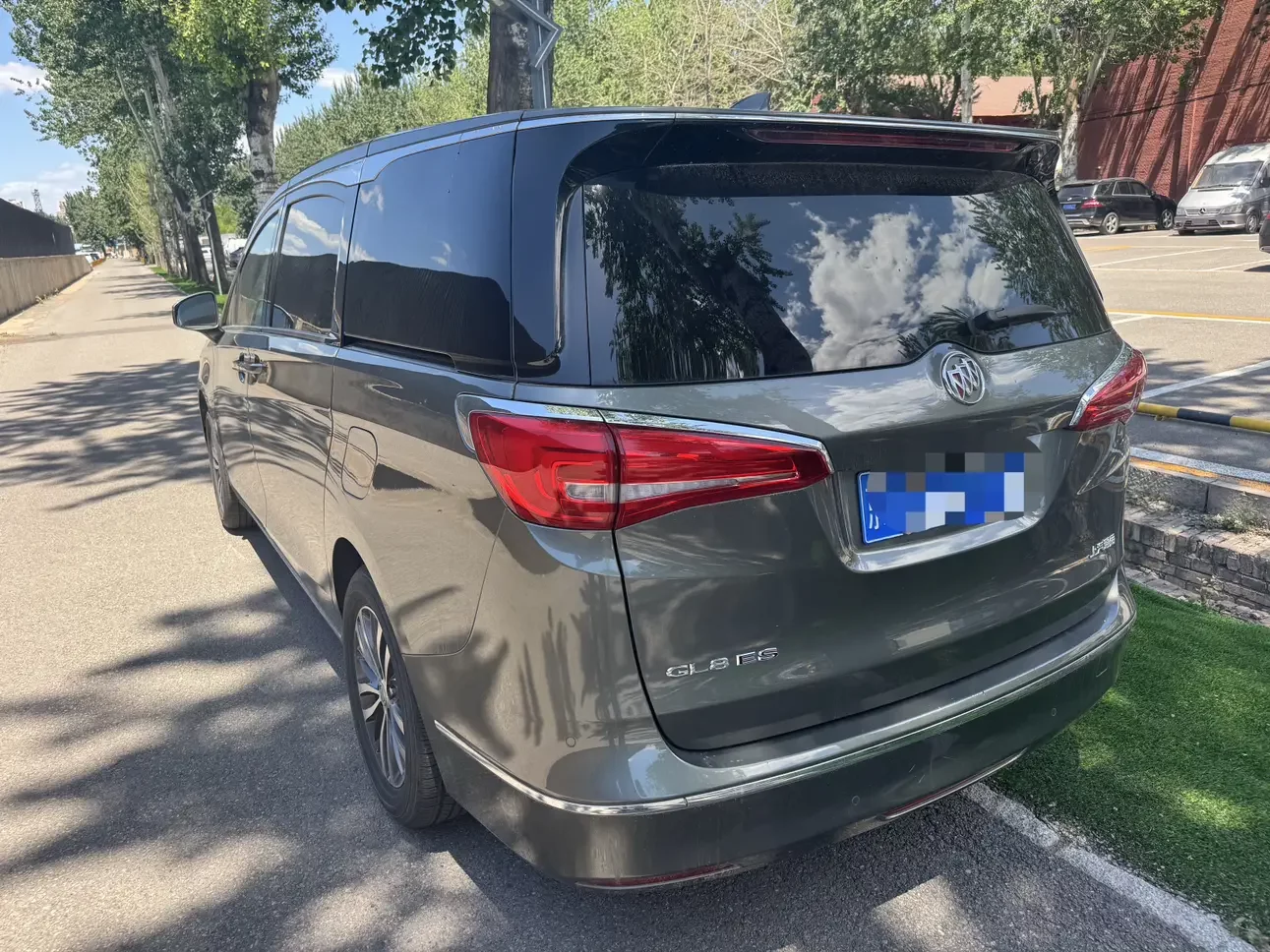 Buick GL8