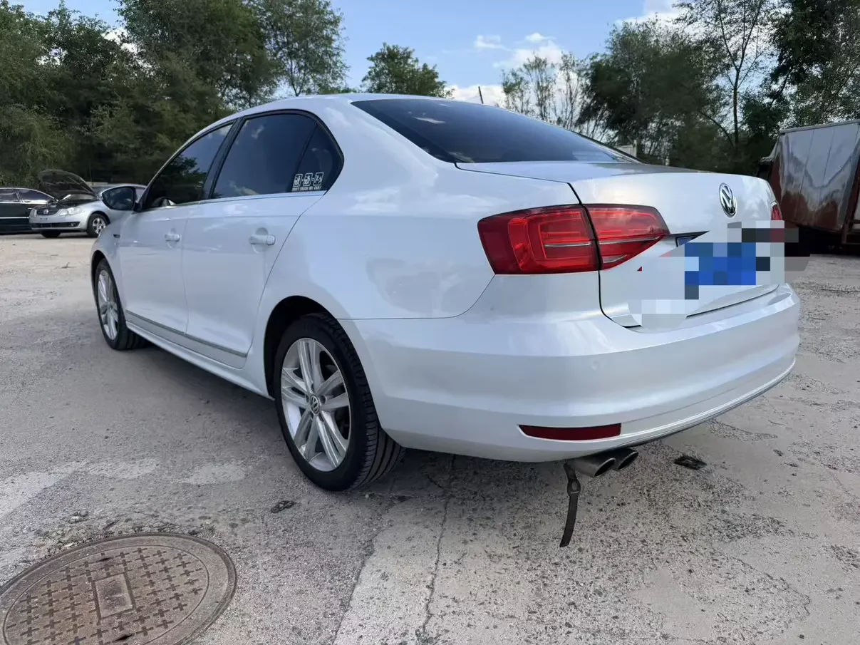 Volkswagen Sagitar