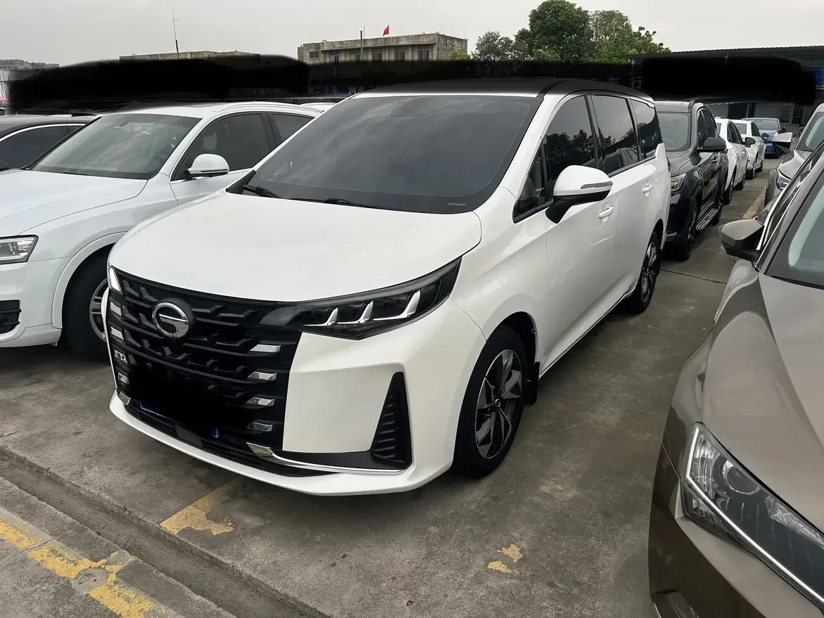 GAC Trumpchi M6  из Китая