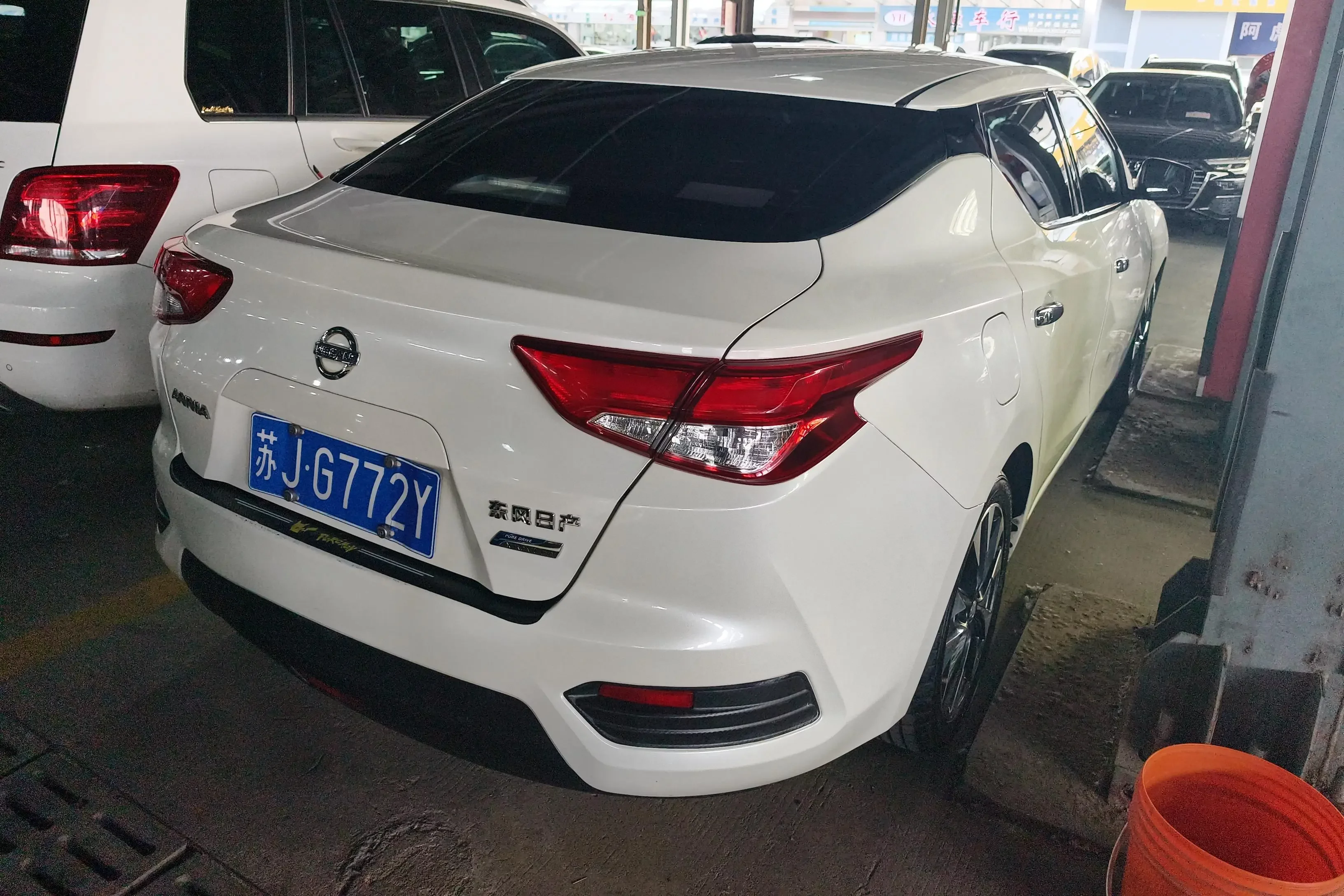 Nissan bluebird