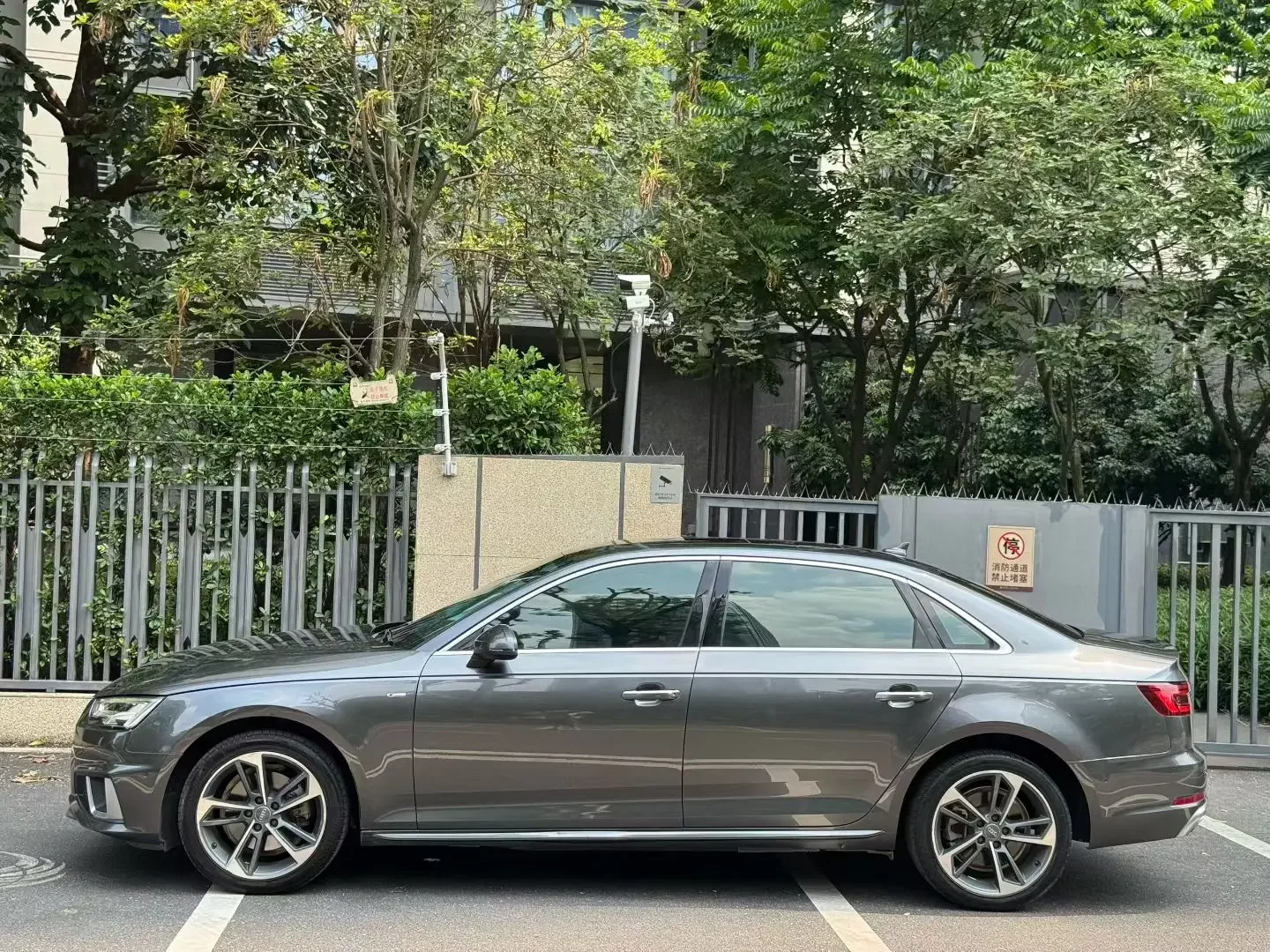 Audi A4L