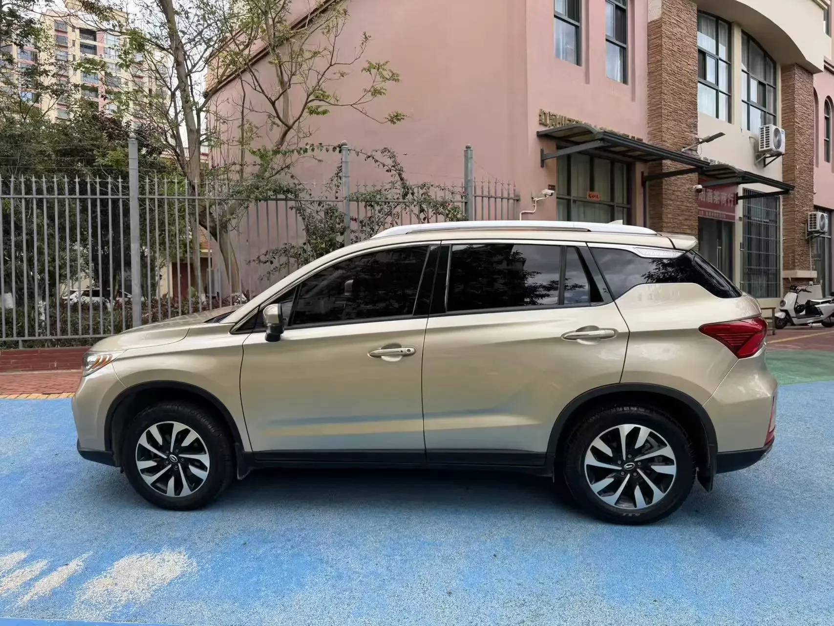GAC Trumpchi GS4