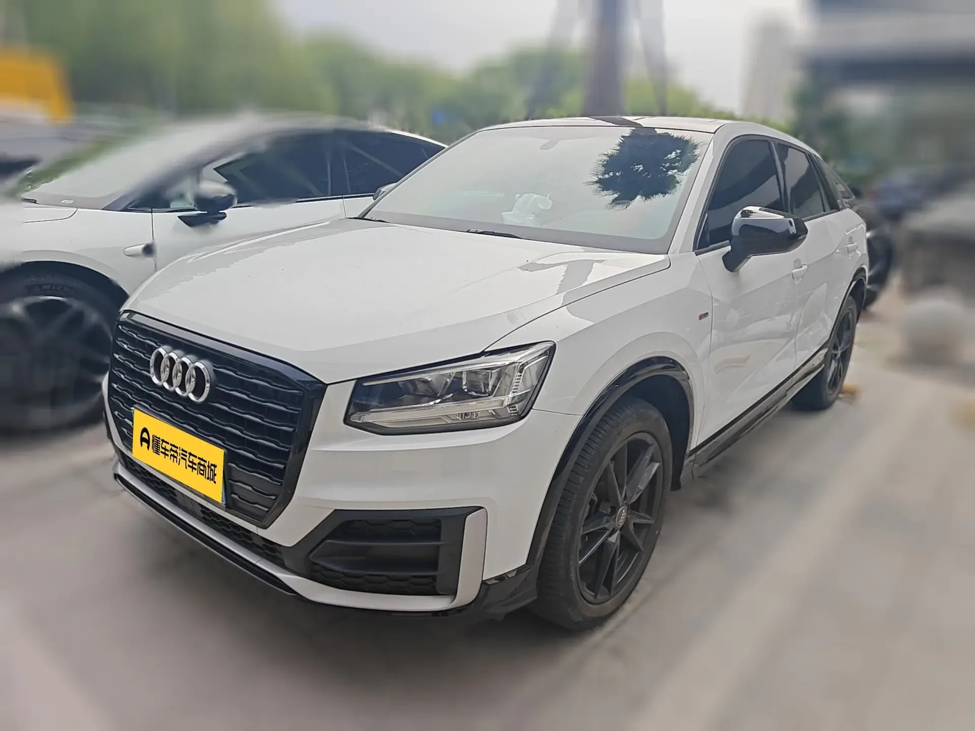 Audi Q2L