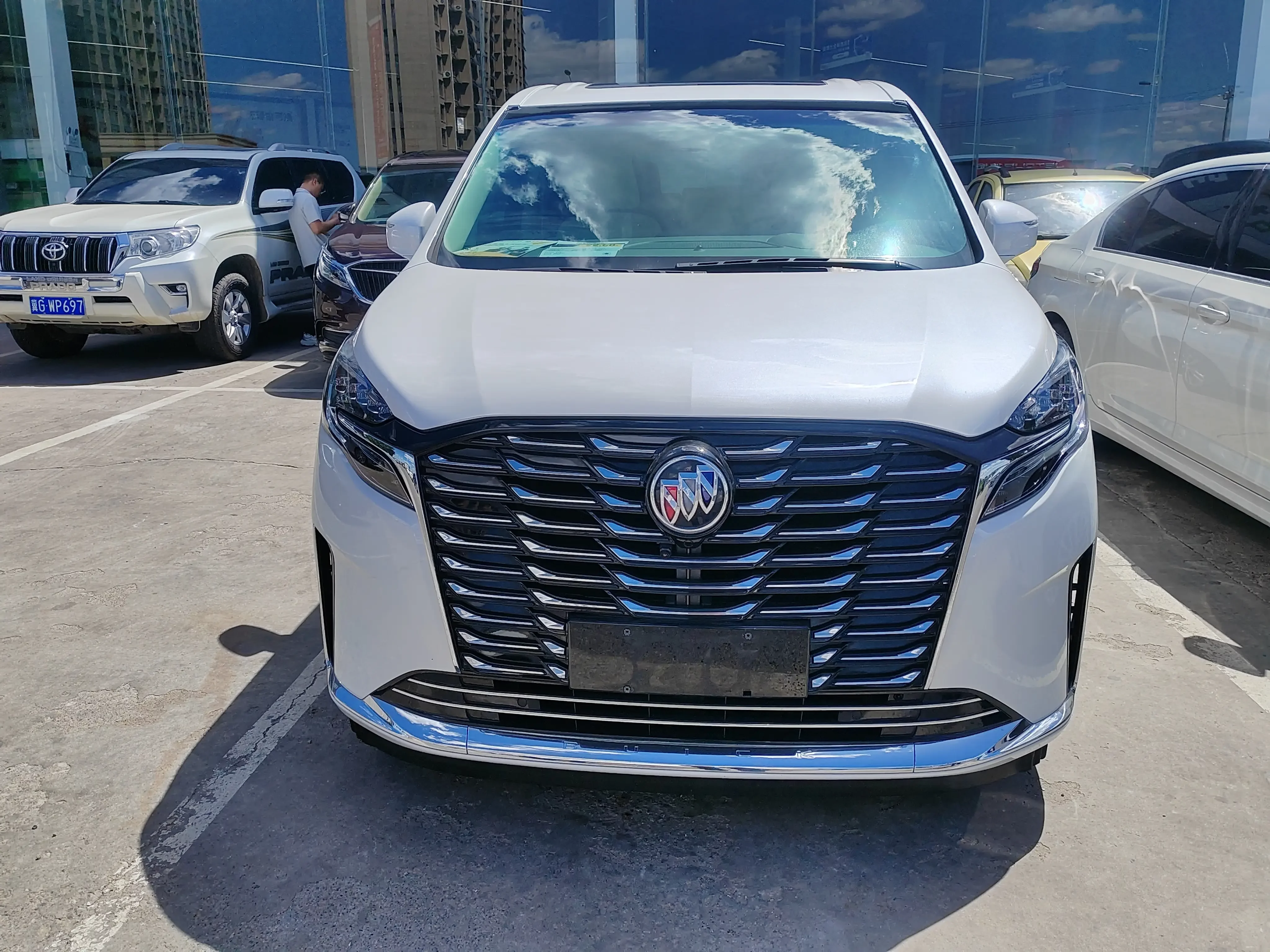 Buick GL8