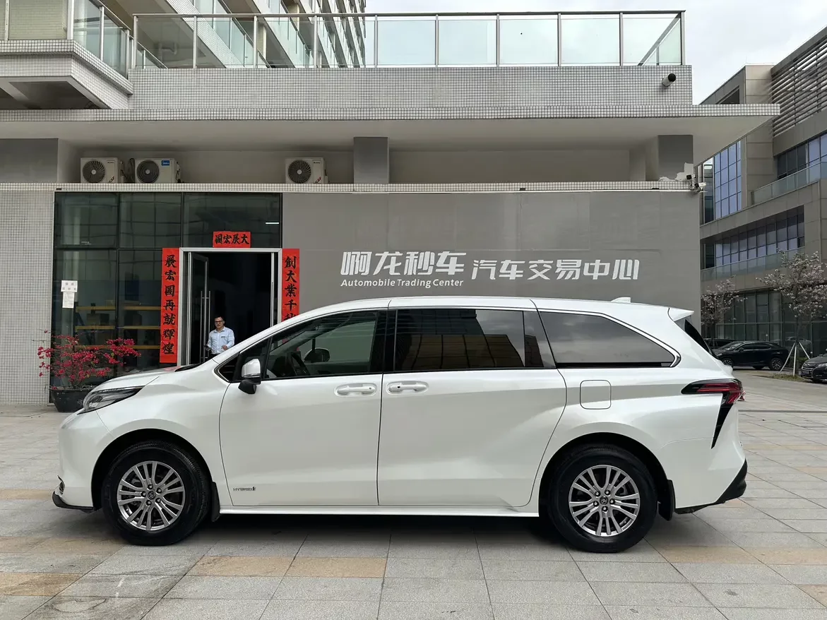 Toyota Sienna