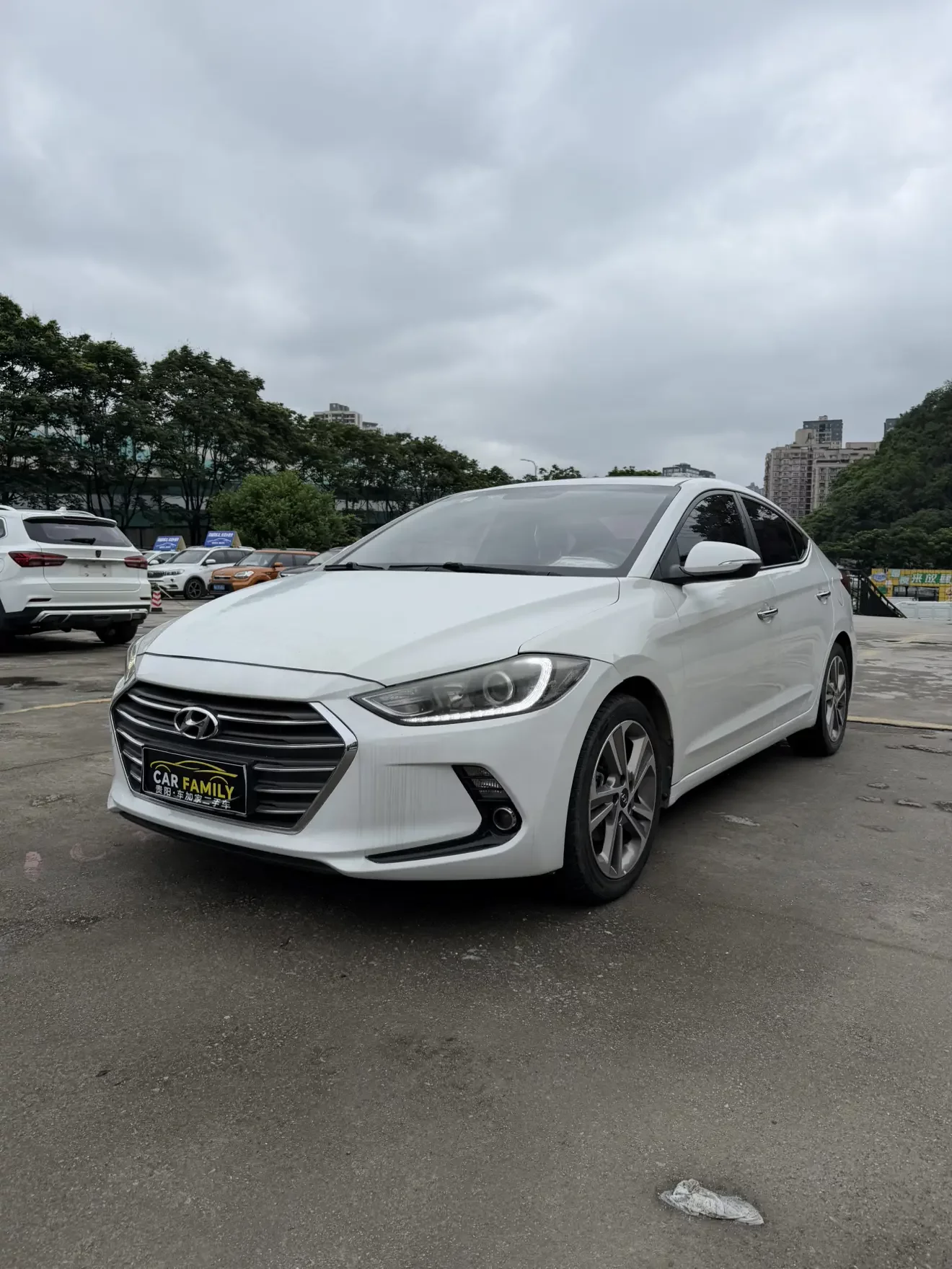 Hyundai lead